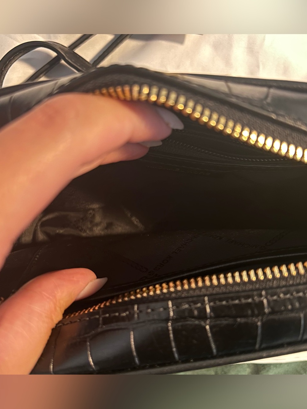 MK crossbody - Picture 2 of 3